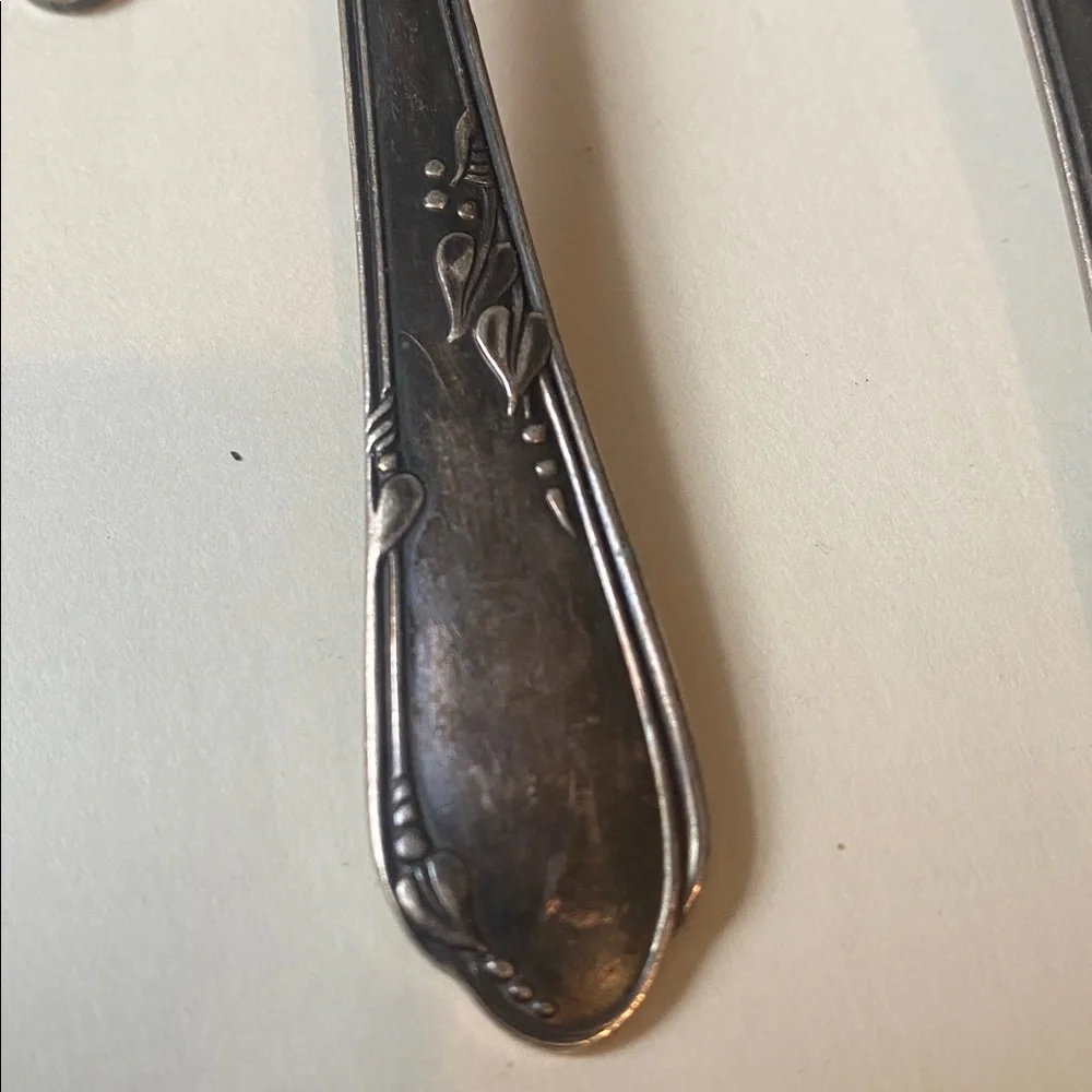 Vintage Silver- Plate Rogers Bros Oneida A1 Plus 4 Forks 3 Spoons